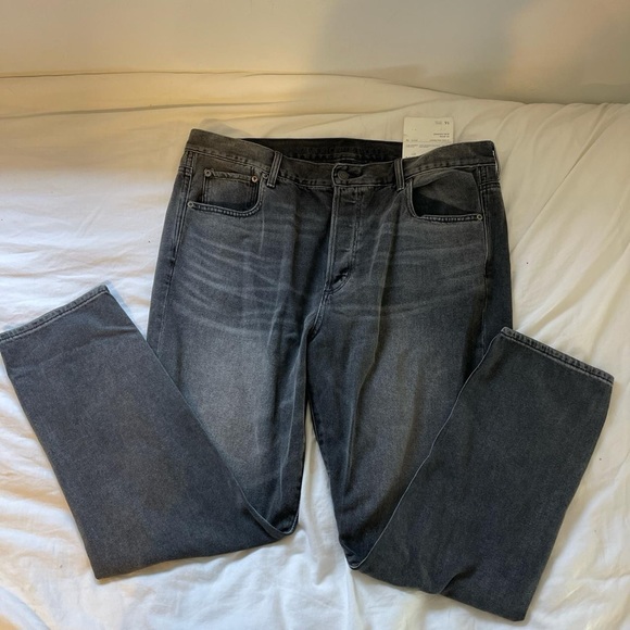 AE Hi-rise Girlfriend Jeans - Picture 1 of 2